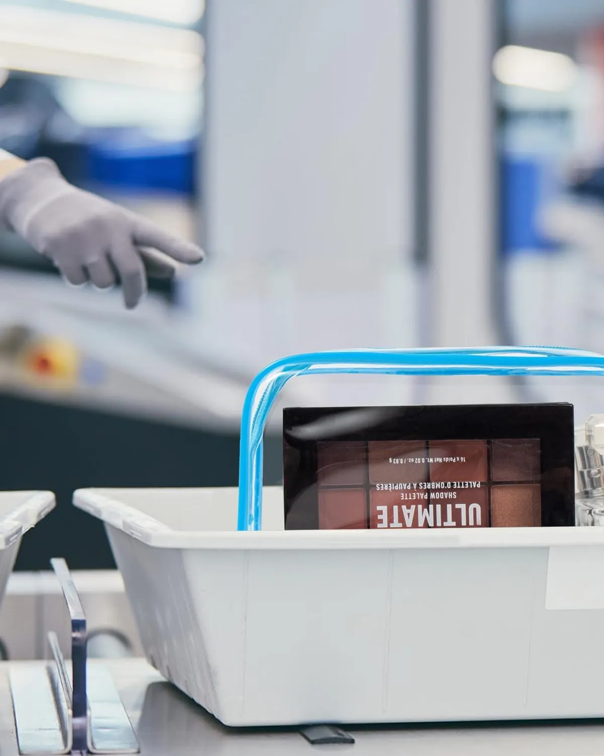 LETGO TSA Approved Toiletry Bag - Clear Makeup Bag Waterproof Quart Size Bag, Travel Makeup Cosmetic Bag for Women Travel Car Accessories Essentials for Men and Women (Clear-Blue)